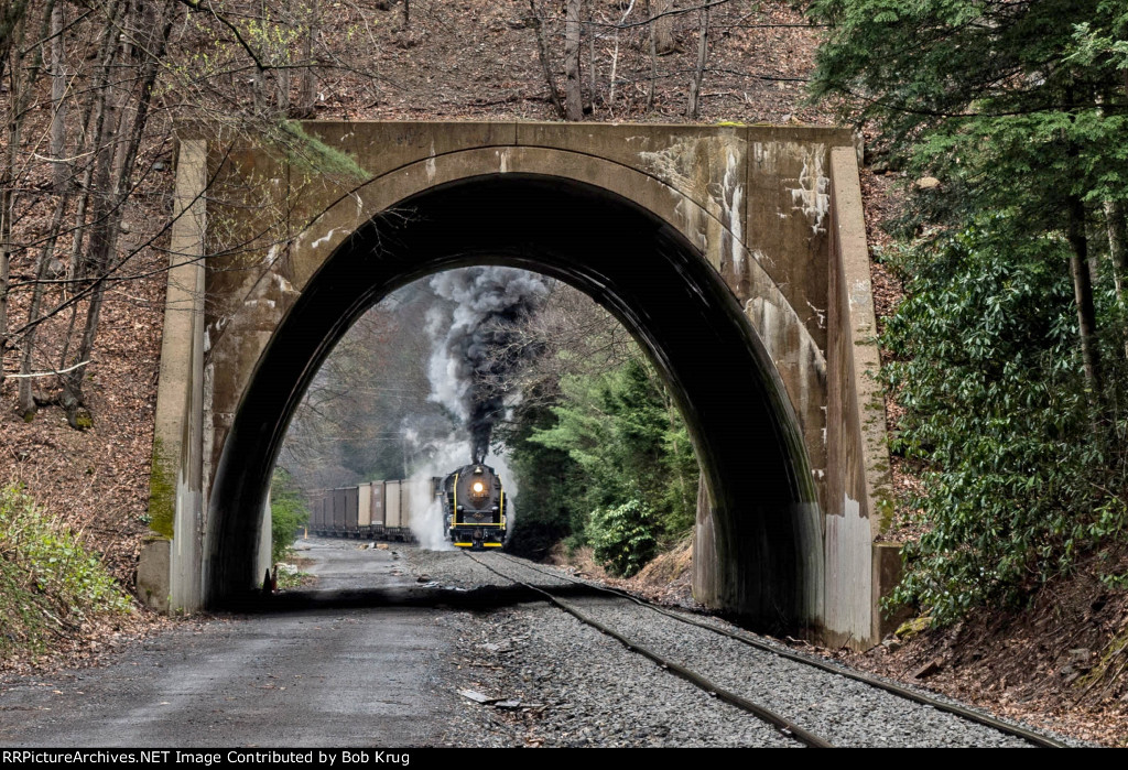 RBMN 2102 hauling a 50-car hopper train up the Hometown Hill grade